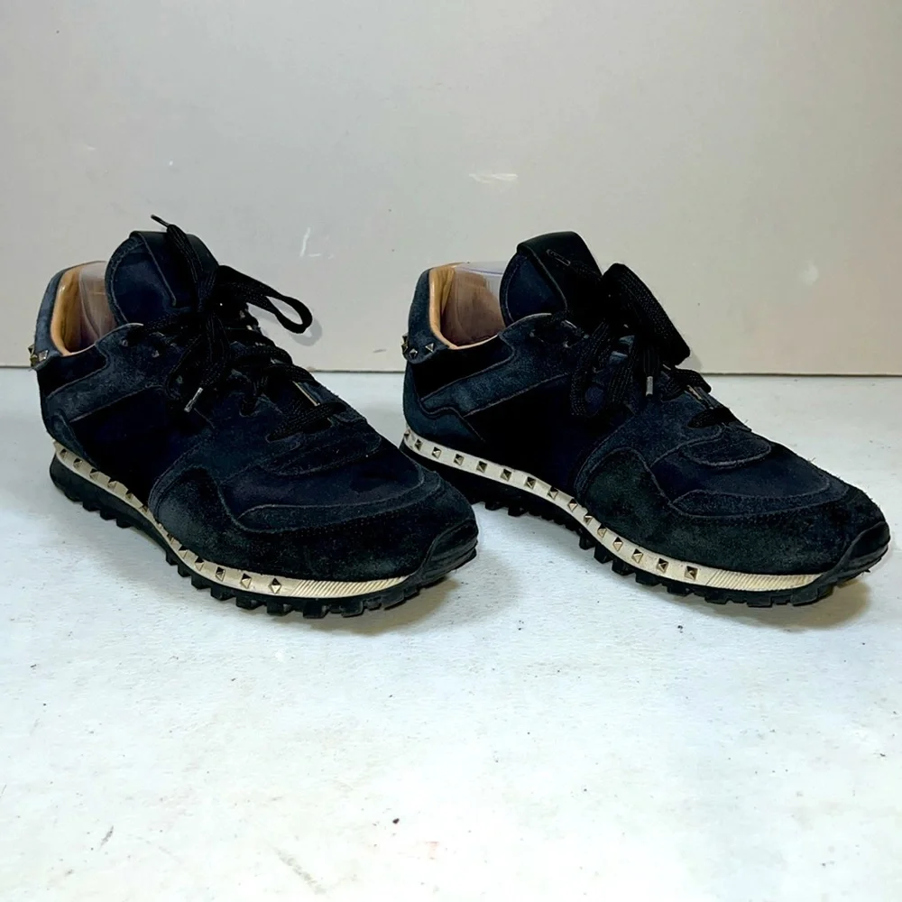 VALENTINO GARAVANI SNEAKERS IN BLACK - Picture 1 of 14